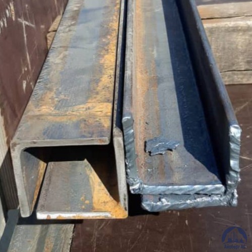 Уголок горячекатаный равнополочный