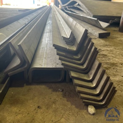 Уголок гнутый равнополочный 30х30х3 мм ст. 3сп / 3пс ГОСТ 19771-93 купить в Семей