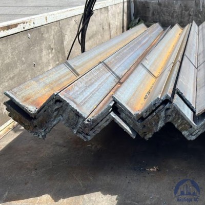 Уголок гнутый равнополочный 100х100х5 мм ст. 3сп / 3пс ГОСТ 19771-93 купить в Семей